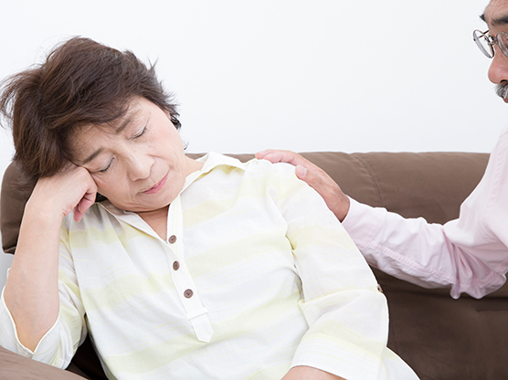 様々な症状が出る認知症