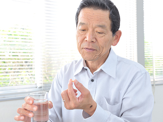 誤嚥を引き起こす錠剤嚥下障害